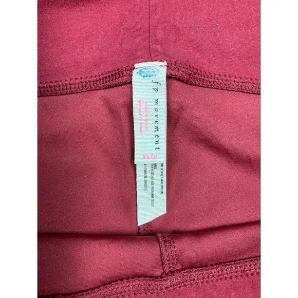 Free people movement turnout tie cropped leggings - Picture 5 of 5